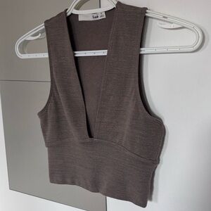 Wilfred Deep V-Neck Taupe Crop Top